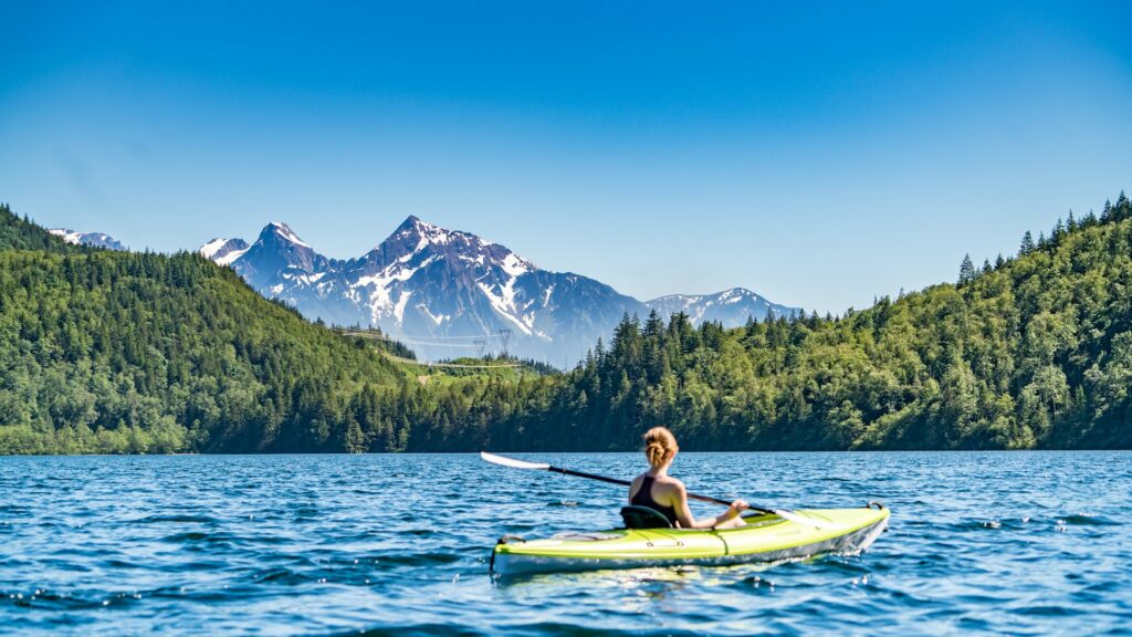 How Does Experience Level Influence Paddling Time?